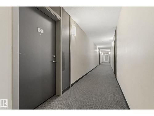 #121 812 Welsh Dr Sw, Edmonton, AB - Indoor Photo Showing Other Room