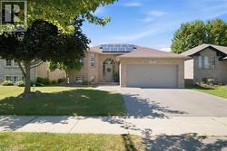 62 DONEGAL Drive  Brantford, ON N3T 6L2