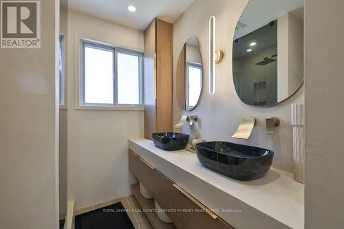 75 Rangoon Road, Toronto, ON - Indoor Photo Showing Bathroom