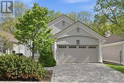 4 - 1095 SKYVIEW DRIVE  Burlington, ON L7P 4W7