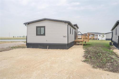 140 Prairie Oak Drive, Mitchell, MB - Outdoor With Exterior