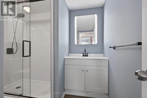 313 - 310 Kingsdale Avenue, Kingston (East Gardiners Rd), ON - Indoor Photo Showing Bathroom