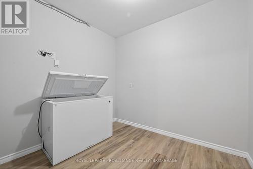313 - 310 Kingsdale Avenue, Kingston (East Gardiners Rd), ON - Indoor Photo Showing Laundry Room