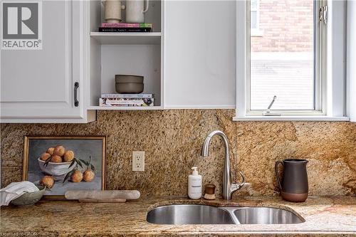 100 Dalewood Crescent, Hamilton, ON - Indoor Photo Showing Kitchen With Double Sink