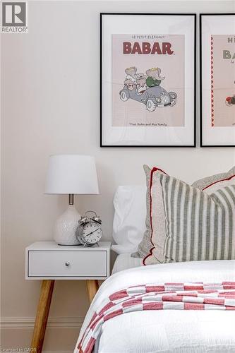 100 Dalewood Crescent, Hamilton, ON - Indoor Photo Showing Bedroom