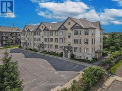 8 - 60 PRESTIGE CIRCLE Ottawa, ON K4A 0Y1
