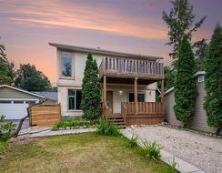 1921 Rothesay Street  Winnipeg, MB R2G 2H6