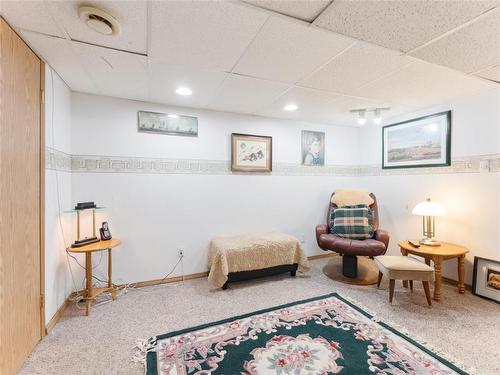 1069 Valour Road, Winnipeg, MB - Indoor