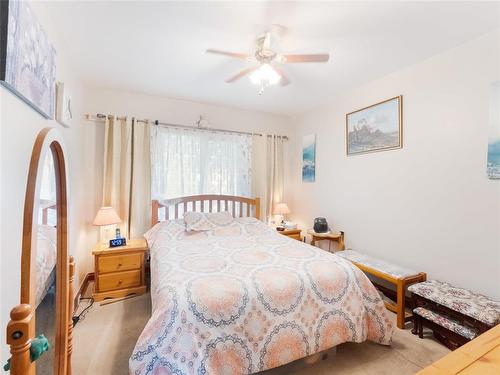 Nice size primary - 1069 Valour Road, Winnipeg, MB - Indoor Photo Showing Bedroom