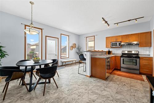 1131 Fairfield Avenue, Winnipeg, MB - Indoor