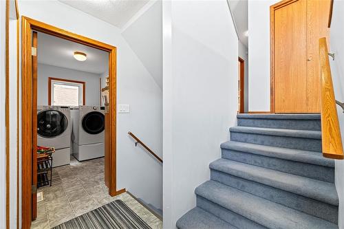 1131 Fairfield Avenue, Winnipeg, MB - Indoor Photo Showing Other Room