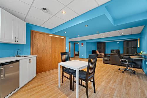 1131 Fairfield Avenue, Winnipeg, MB - Indoor