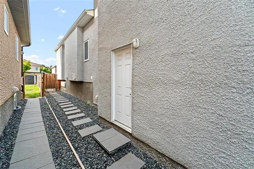 1131 Fairfield Avenue, Winnipeg, MB - Outdoor