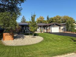 5 Roselawn Bay  Niverville, MB R0A 1E0