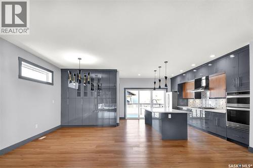 519 Kenaschuk Way, Saskatoon, SK - Indoor Photo Showing Kitchen With Upgraded Kitchen