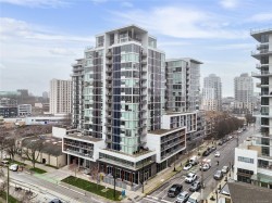 #213-989 Johnson St Victoria, BC V8V 0E3
