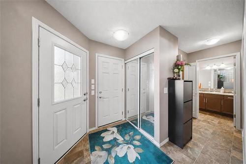 73 Angela Everts Dr, Winnipeg, MB - Indoor Photo Showing Other Room
