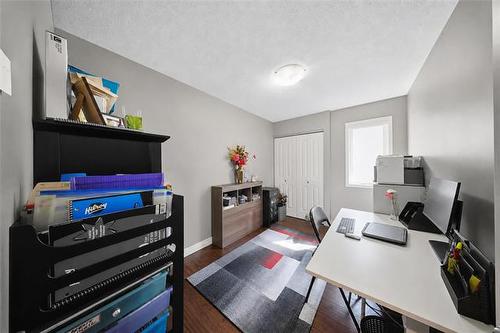 73 Angela Everts Dr, Winnipeg, MB - Indoor Photo Showing Office