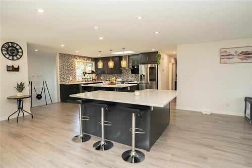 78 Morningside Dr, Winnipeg, MB - Indoor Photo Showing Kitchen With Upgraded Kitchen