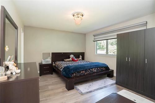 78 Morningside Dr, Winnipeg, MB - Indoor Photo Showing Bedroom