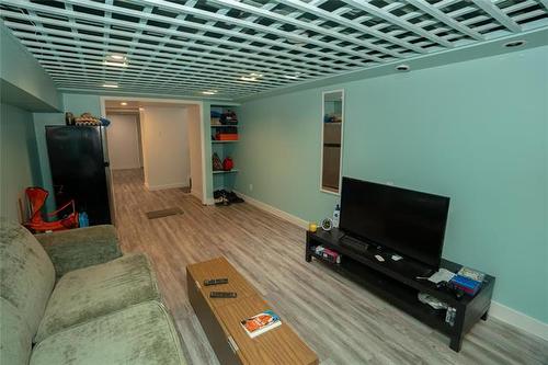 78 Morningside Dr, Winnipeg, MB - Indoor