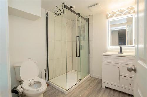 78 Morningside Dr, Winnipeg, MB - Indoor Photo Showing Bathroom