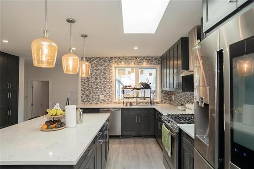 78 Morningside Dr, Winnipeg, MB - Indoor Photo Showing Kitchen With Stainless Steel Kitchen With Upgraded Kitchen