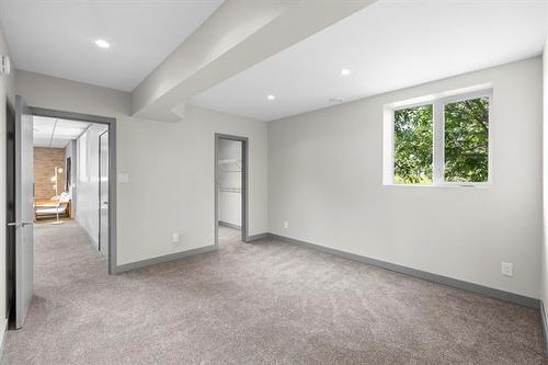 46 Stan Bailie Dr, Winnipeg, MB - Indoor Photo Showing Other Room