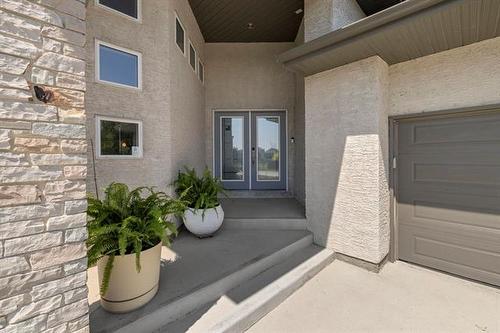 46 Stan Bailie Dr, Winnipeg, MB - Outdoor With Exterior
