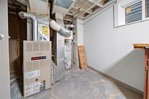 909 Strathcona St, Winnipeg, MB - Indoor Photo Showing Basement