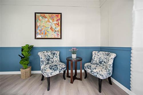 909 Strathcona St, Winnipeg, MB - Indoor Photo Showing Other Room