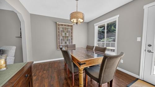 6799 Rosen Lake Road, Jaffray, BC - Indoor Photo Showing Dining Room