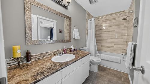 6799 Rosen Lake Road, Jaffray, BC - Indoor Photo Showing Bathroom