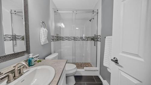 6799 Rosen Lake Road, Jaffray, BC - Indoor Photo Showing Bathroom