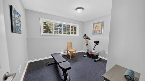 6799 Rosen Lake Road, Jaffray, BC - Indoor Photo Showing Gym Room
