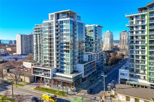 #205-989 Johnson St  Victoria, BC V8V 0E3