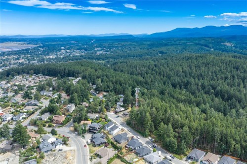 1312 Langara Dr, Nanaimo, BC 