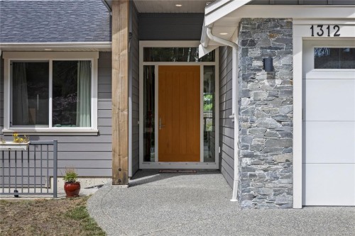 1312 Langara Dr, Nanaimo, BC 