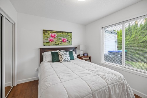 1139 Ormonde Rd, Qualicum Beach, BC 