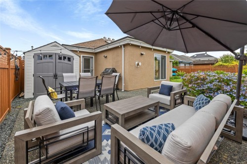 1139 Ormonde Rd, Qualicum Beach, BC 