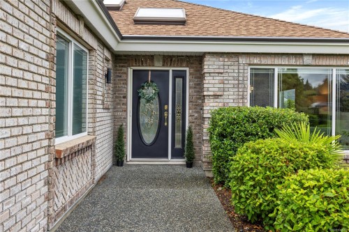 1139 Ormonde Rd, Qualicum Beach, BC 
