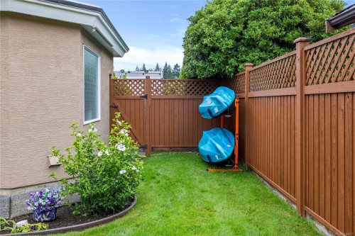 1139 Ormonde Rd, Qualicum Beach, BC 