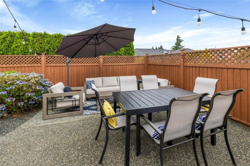 1139 Ormonde Rd, Qualicum Beach, BC 