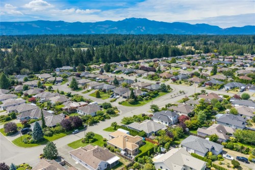 1139 Ormonde Rd, Qualicum Beach, BC 