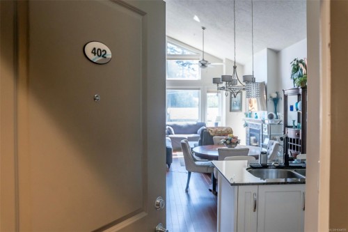 #402-3210 Jacklin Rd, Langford, BC - Indoor