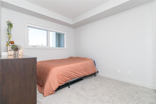 #301-2465 Gateway Rd, Langford, BC - Indoor Photo Showing Bedroom