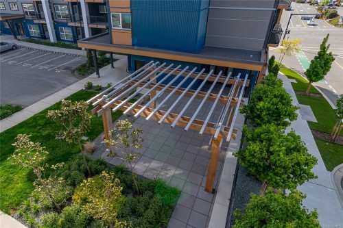 #301-2465 Gateway Rd, Langford, BC - Outdoor