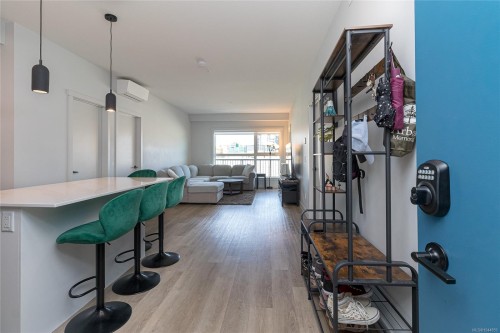 #301-2465 Gateway Rd, Langford, BC - Indoor