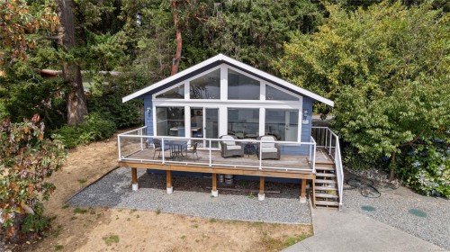 11680 Fairtide Rd, Ladysmith, BC 