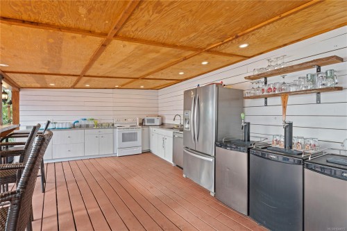 11680 Fairtide Rd, Ladysmith, BC 